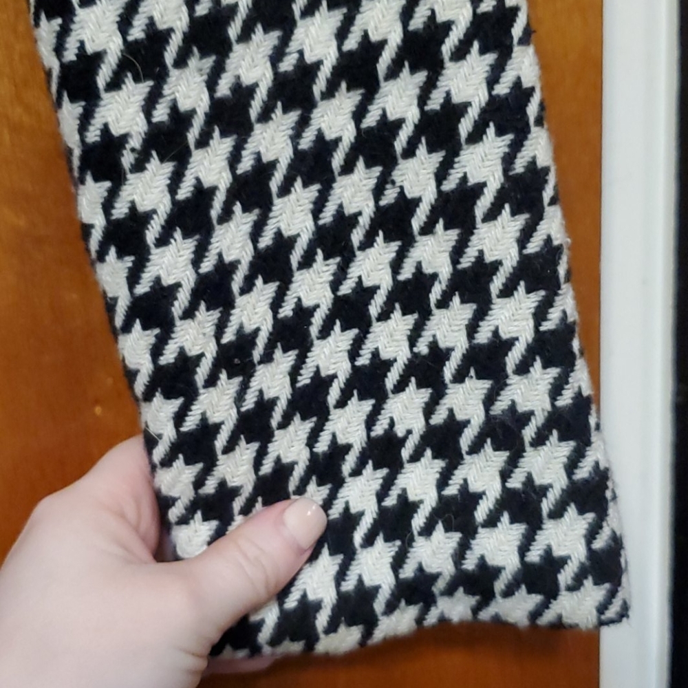 JouJou Houndstooth Belted Coat – Juniors Large - Picture 2 of 3